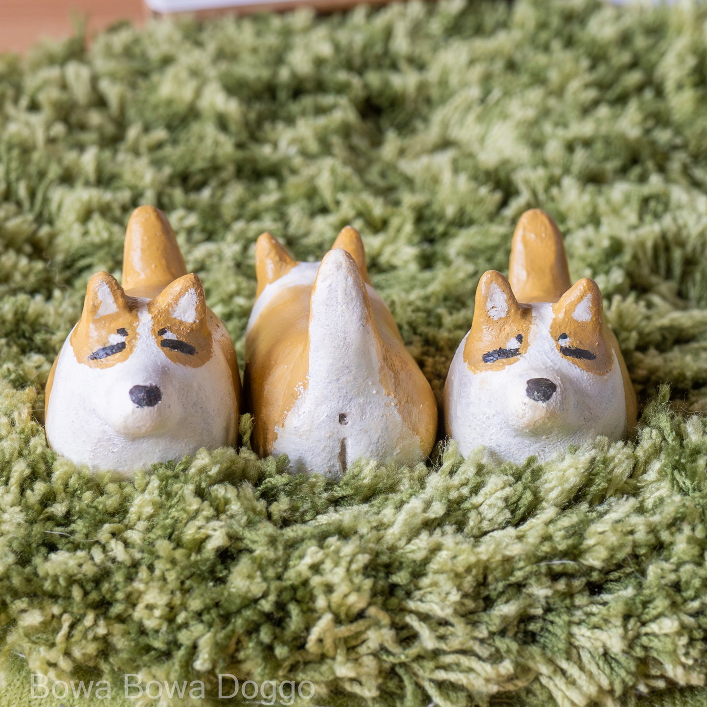 粘土作品: "Desk Friend Corgi"