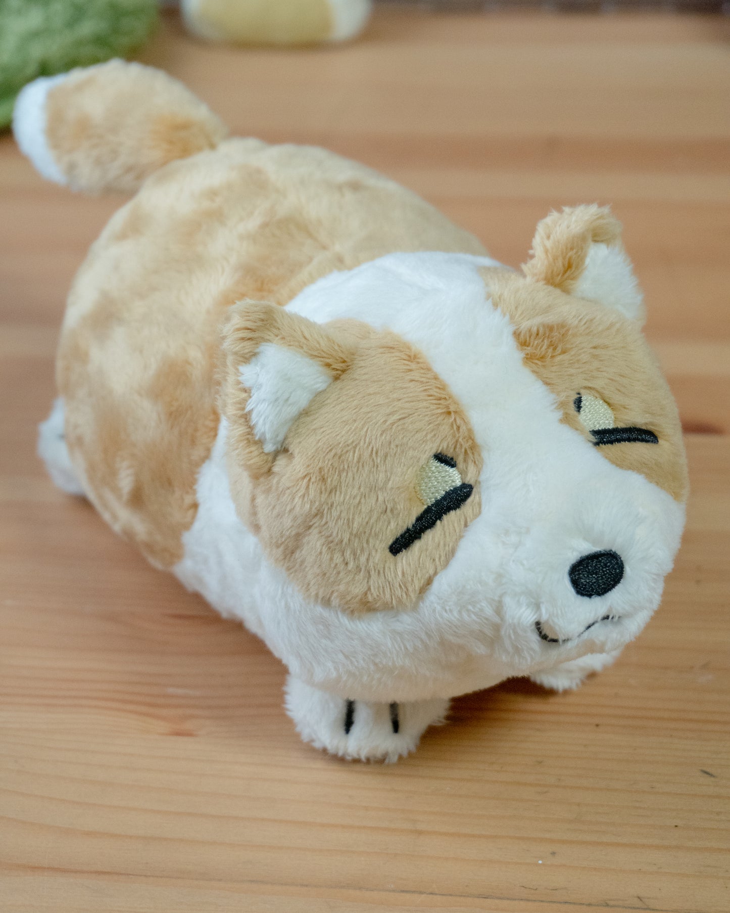 Plushie: bowa-bowa Corgi with tail (palm-sized)