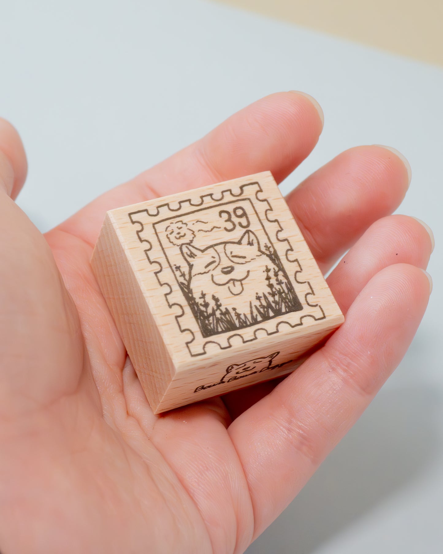 スタンプ "Corgi's Postage Stamp"