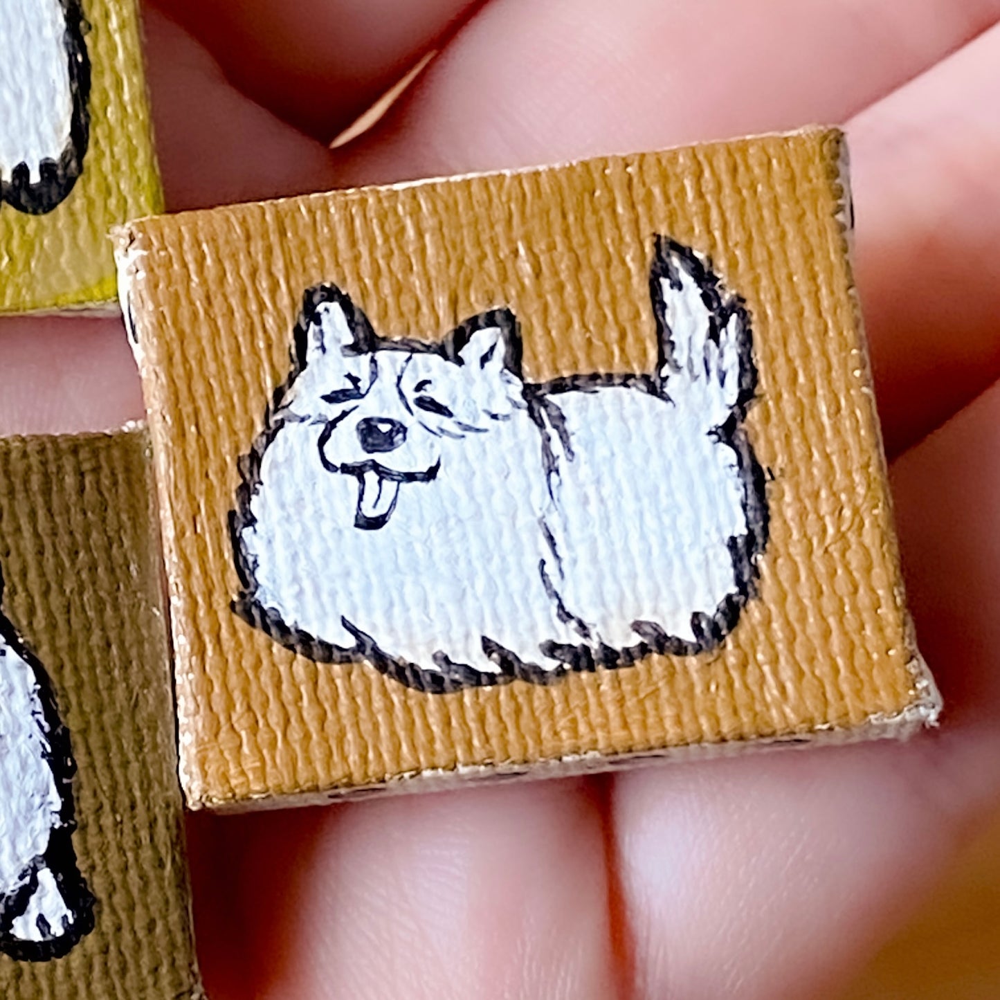 Original: Corgi on Micro Canvas (Oct 2024 Lot)